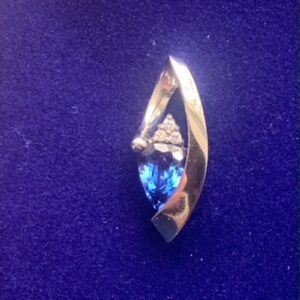 Stunning Blue 10K LGL Sapphire Pendant